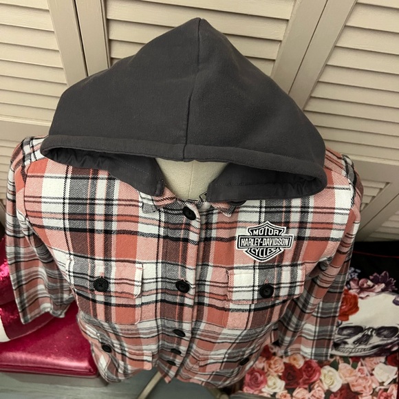 🔥HARLEY-DAVIDSON BUTTON UP🔥 - Picture 3 of 16